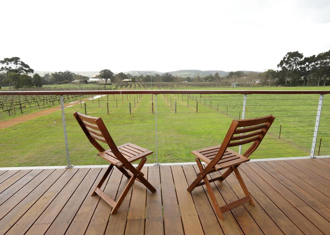 Lot113 Vineyard Accommodation Upper Swan Buitenkant foto