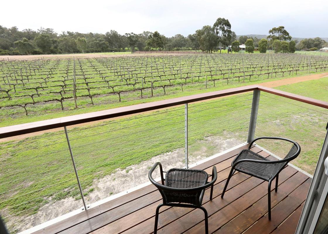 Lot113 Vineyard Accommodation Upper Swan Buitenkant foto